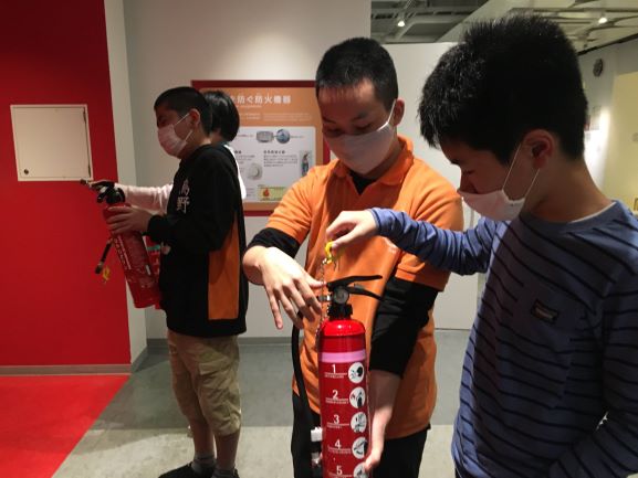 横浜市 港南台の放課後等デイサービス くまさん横浜 横浜市防災センターに行きました 横浜市 港南台の放課後等デイサービス くまさん横浜 横浜市防災センターに行きました